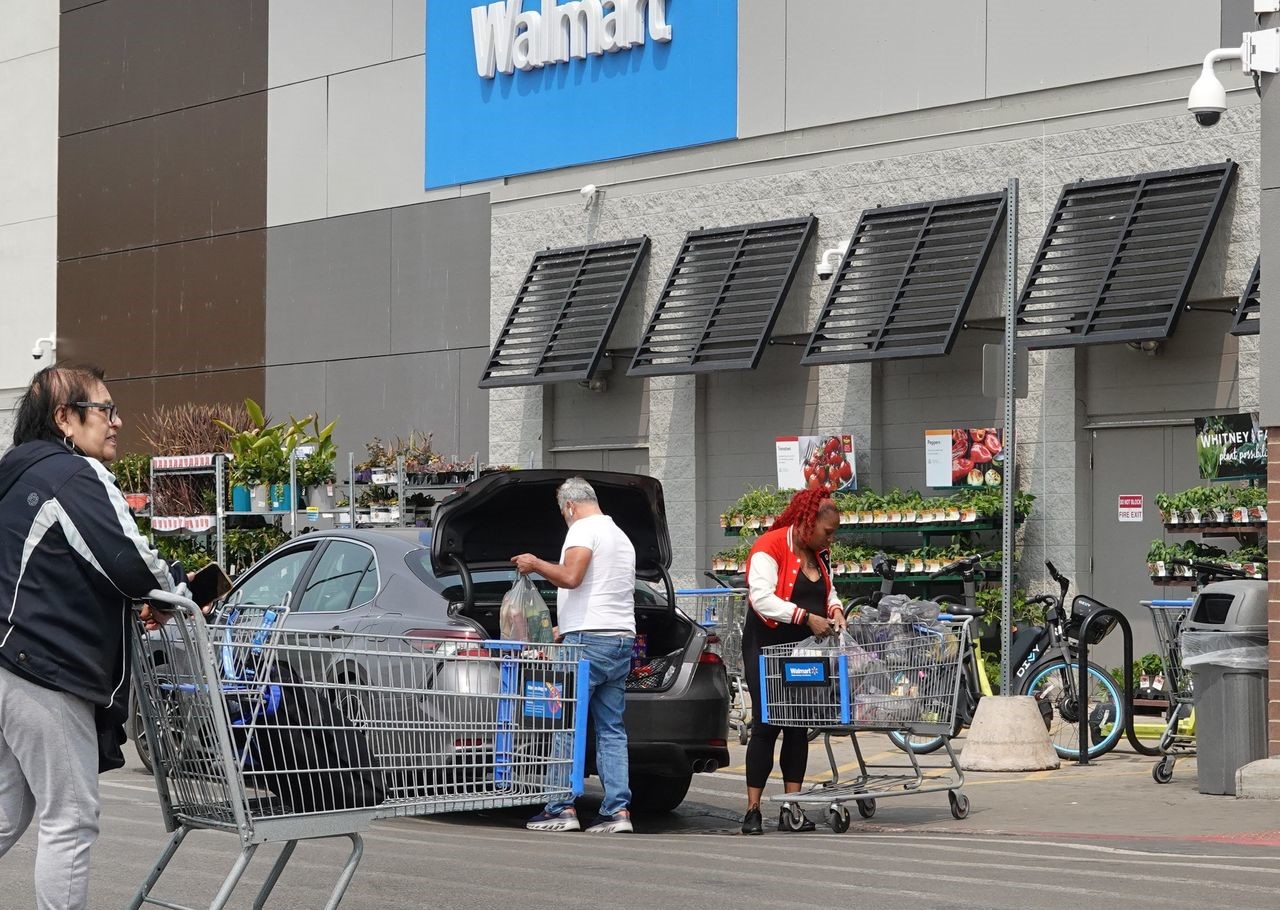 Walmart lowers starting pay for new hires. Will Other Employers Follow?
